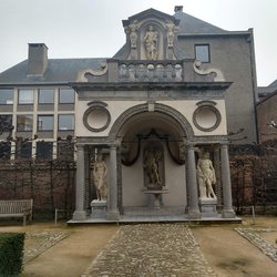 Rubenshuis sculptures